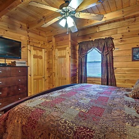 Pigeon Forge Cabin With Hot Tub, Grill And Pool Table! Villa Sevierville Exteriör bild